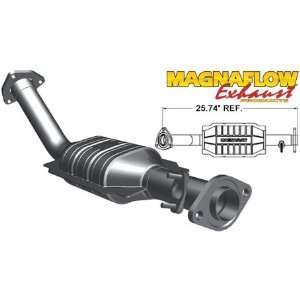 MagnaFlow Direct Fit Catalytic Converters   00 04 Toyota Tundra 4.7L 