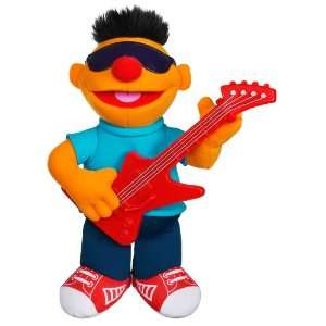  PLAYSKOOL Sesame LETS ROCK Strummin Ernie Toys & Games