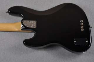 NEW Fender® American Deluxe Jazz Bass®   Made in USA   Black  
