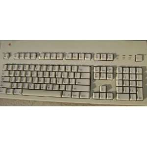  Apple Macintosh M3501 Extended Keyboard II   ADB interface 