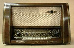 Loewe Opta Type 761 WD Apollo Plastik Radio  