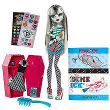 These are the coolest ghouls at Monster High in their trendiest school 