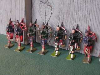 BRITAINS,7 Mixed Pipers of The Scot Guards, Set 69 ?  
