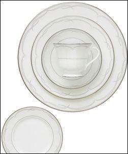 SETS Waterford Presage China 5 Piece Place Setting New in box 