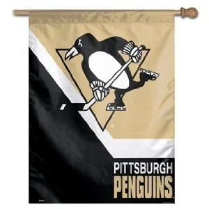  PITTSBURGH PENGUINS Team Logo Weather Resistant 27 by 37 