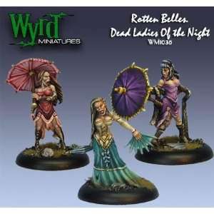   32mm Rotten Belles, Dead Ladies of the Night (3) Toys & Games