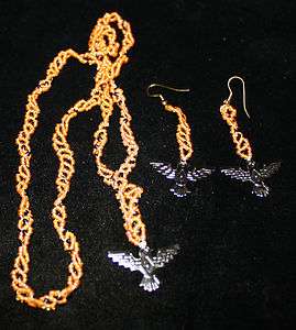   AMERICAN BEADED EARRINGS & 30 NECKLACE VERY TIGHT BEADING  
