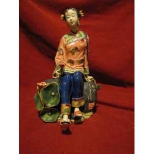  Porcelain Figurine / Statue   Chinese Woman / Lady with 