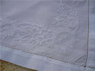 Vintage TAMBOUR STITCHING EMBROIDERED Doily Topper  