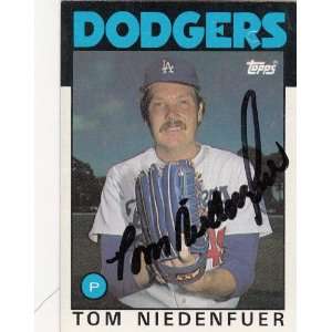  1986 Topps #56 Tom Niedenfuer Dodgers Signed Everything 