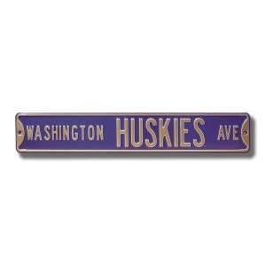  Washington Huskies Avenue Sign