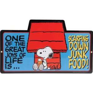  PEANUTS SNOOPY SCARFING DOWN JUNK FOOD EMBOSSED TIN SIGN 