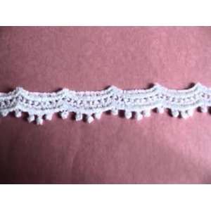    9yds Fine Scalloped Venice Lace Trim in Ivory