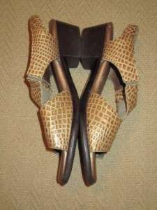 SAS Womens Brown Snake Print Leather Sandals Shoes Size 7.5  