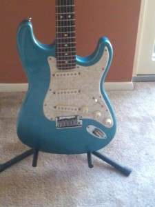 FENDER STRAT USA 1997 RARE OCEAN TURQUOISE W RED LABEL HSC MINTY 