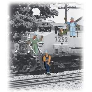   Scenic Accents® O Scale   Railroad Engineers (6) Toys & Games