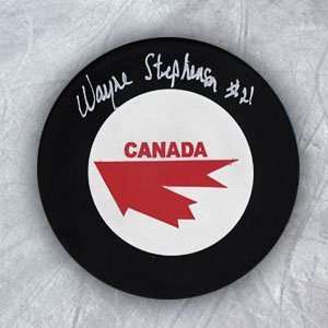  WAYNE STEPHENSON Canada Cup SIGNED Hockey Puck Sports 