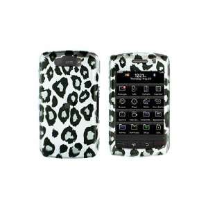  BlackBerry Storm 2 Graphic Case   Silver Leopard Cell 