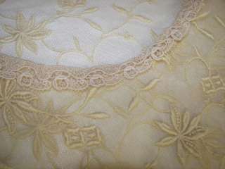 FANTASTIC EXAMPLE OF A FANCY TAMBOUR NET LACE DRESS FROM 1920 /1930S 