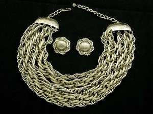 Goldtone Metal Chain Necklace &Clip on Earrings Vintage  