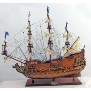  36 Soleil Royal Exclusive Edition Wooden Model With Free 
