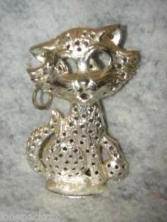 This is a BEAUTIFUL VINTAGE METAL KITTY CAT EAR RING EARRING HOLDER 