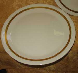 Syracuse China 2 Coupe Dinner Plates Gold Band Lot  