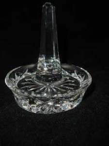 Clear Cut Crystal Round Ring Holder   Minty  