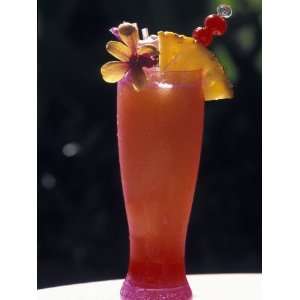  Tropical Drink in the Hilton Resort Beach Bar in Wakiki 