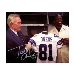 Terrell Owens Signed Cowboys Press Conf. 16x20