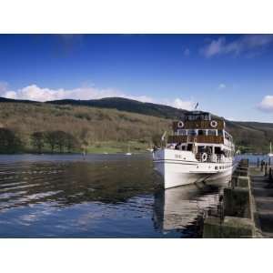  Steamer on Lake Windermere, Lake District National Park 