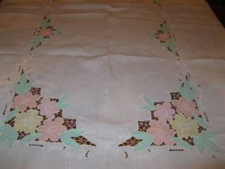 VINTAGE SCALLOPED WHITE LINEN EMBROIDERED APPLIQUE TABLECLOTH 102 X 