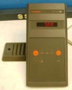   Digital pH Bench Meter in EXCELLENT physical and cosmetic condition