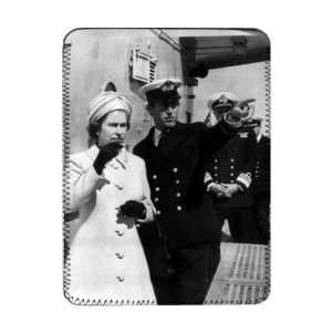  Queen Elizabeth II   iPad Cover (Protective Sleeve 