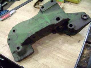 John Deere 720 730 3pt LH Elephant ear pull arm bracket  